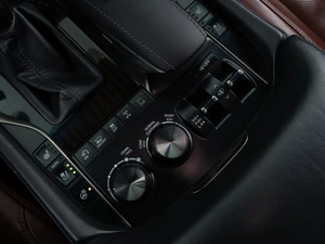 Внедорожник Lexus LX 2017 года, 7227077 рублей, Москва