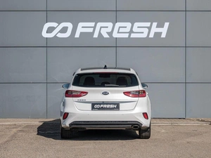 Хетчбэк Kia Ceed 2019 года, 1680000 рублей, Краснодар