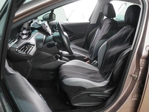 Хетчбэк Peugeot 208 2013 года, 749000 рублей, Воронеж