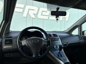 Хетчбэк Toyota Auris 2007 года, 699000 рублей, Ижевск