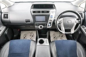 Универсал Toyota Prius Alpha 2016 года, 1429000 рублей, Красноярск