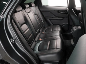 Внедорожник Jaguar F-Pace 2018 года, 3699000 рублей, Воронеж