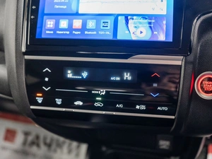 Хетчбэк Honda Fit 2018 года, 1230000 рублей, Красноярск