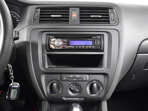 Седан Volkswagen Jetta 2013 года, 955200 рублей, Казань