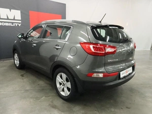 Внедорожник Kia Sportage 2011 года, 1500000 рублей, Курск