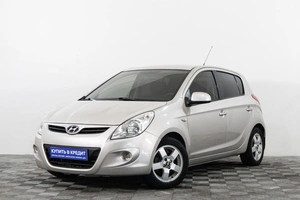 Хетчбэк Hyundai i20 2010 года, 569000 рублей, Сургут