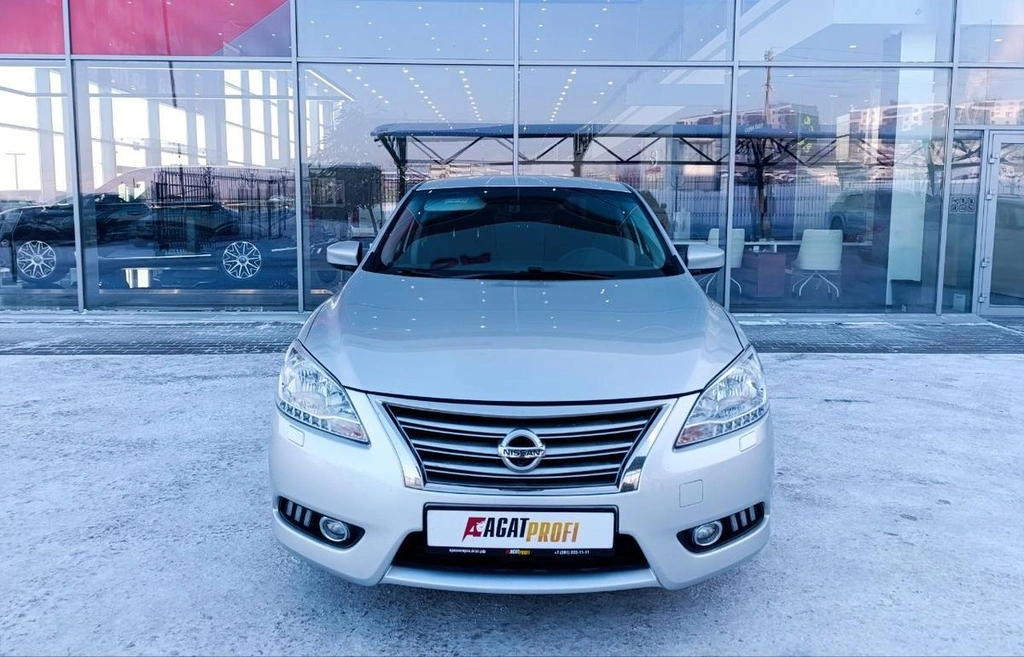 Седан Nissan Sentra 2014 года, 890000 рублей, Солонцы