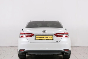 Седан Toyota Camry 2020 года, 3699000 рублей, Красноярск