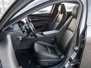 Хетчбэк Mazda 3 2023 года, 3260000 рублей, Краснодар