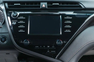 Седан Toyota Camry 2018 года, 2299000 рублей, Челябинск