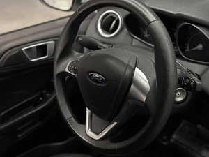 Хетчбэк Ford Fiesta 2018 года, 890000 рублей, Красноярск