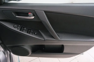 Хетчбэк Mazda Axela 2013 года, 999000 рублей, Красноярск