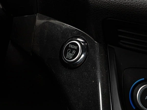 Внедорожник Ford Kuga 2016 года, 2098000 рублей, Краснодар