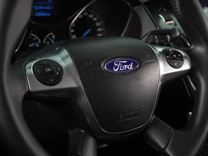 Хетчбэк Ford Focus 2011 года, 899000 рублей, Воронеж