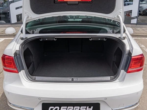 Седан Volkswagen Passat 2011 года, 1474000 рублей, Краснодар