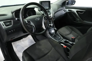 Седан Hyundai Avante 2011 года, 989000 рублей, Новокузнецк