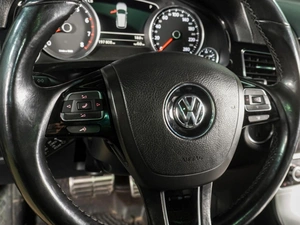 Внедорожник Volkswagen Touareg 2012 года, 2549000 рублей, Воронеж