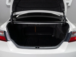 Седан Toyota Camry 2017 года, 2499000 рублей, Тюмень