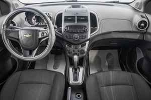 Седан Chevrolet Aveo 2012 года, 599000 рублей, Барнаул