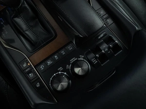 Внедорожник Lexus LX 2018 года, 5999099 рублей, Москва