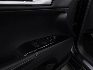 Седан Toyota Camry 2024 года, 3355632 рублей, Москва