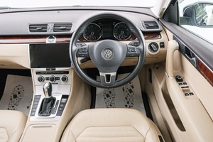 Седан Volkswagen Passat 2013 года, 1449000 рублей, Красноярск