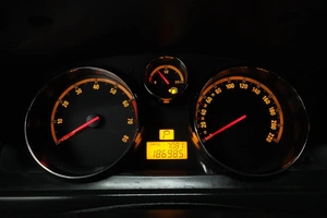 Внедорожник Opel Antara 2008 года, 880000 рублей, Курск