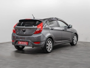 Хетчбэк Hyundai Solaris 2012 года, 950000 рублей, Красноярск