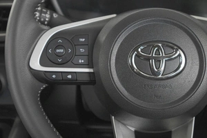 Внедорожник Toyota Raize 2020 года, 1499000 рублей, Кемерово