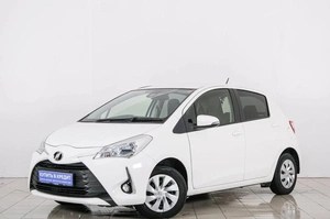 Хетчбэк Toyota Vitz 2019 года, 959000 рублей, Красноярск