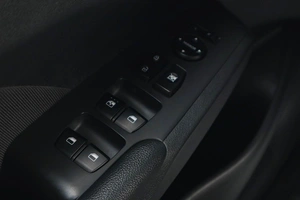 Седан Hyundai Solaris 2017 года, 1259000 рублей, Тюмень