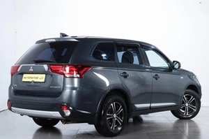 Внедорожник Mitsubishi Outlander 2018 года, 1599000 рублей, Челябинск