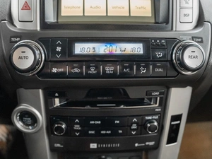 Внедорожник Toyota Land Cruiser Prado 2010 года, 2650000 рублей, Красноярск