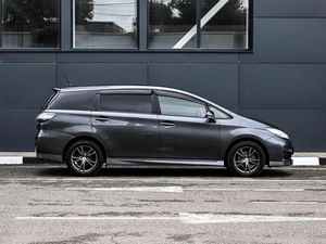 Минивэн Toyota Wish 2015 года, 1489000 рублей, Кирилловка