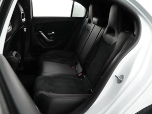 Хетчбэк Mercedes-benz A-класс 2019 года, 2347077 рублей, Москва