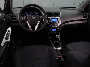 Седан Hyundai Solaris 2011 года, 699000 рублей, Воронеж