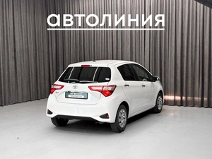 Хетчбэк Toyota Vitz 2019 года, 999000 рублей, Красноярск