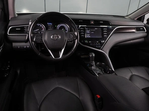 Седан Toyota Camry 2019 года, 2950000 рублей, Воронеж