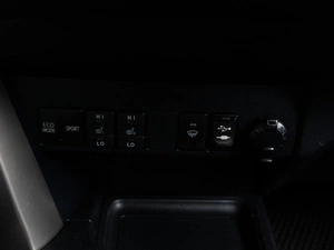 Внедорожник Toyota RAV4 2014 года, 2299000 рублей, Тюмень