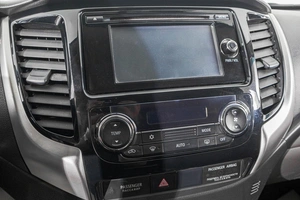 Пикап Mitsubishi L200 2016 года, 1999000 рублей, Барнаул