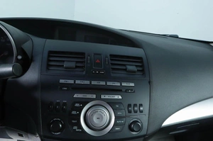 Седан Mazda 3 2011 года, 889000 рублей, Челябинск