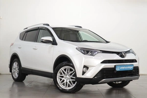 Внедорожник Toyota RAV4 2018 года, 3929000 рублей, Челябинск
