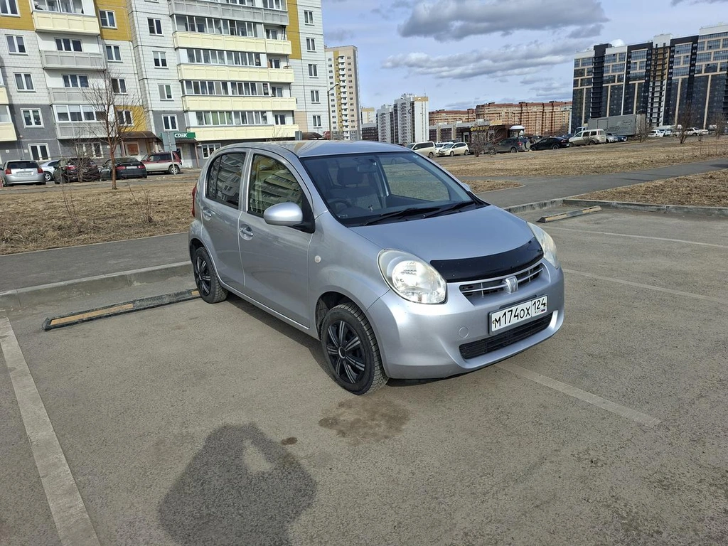 Хетчбэк Toyota Passo 2013 года, 630000 рублей, Красноярск