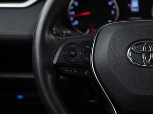 Внедорожник Toyota RAV4 2019 года, 3924444 рублей, Москва