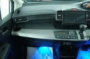 Минивэн Honda Freed 2010 года, 1159000 рублей, Омск