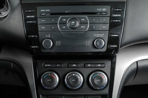Седан Mazda 6 2010 года, 1049000 рублей, Тюмень