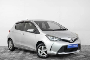 Хетчбэк Toyota Vitz 2015 года, 749000 рублей, Кемерово