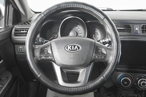 Седан Kia Rio 2013 года, 849000 рублей, Кемерово