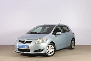 Хетчбэк Toyota Auris 2008 года, 769000 рублей, Новосибирск