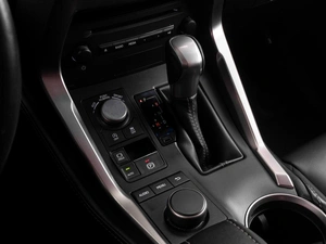 Внедорожник Lexus NX 2015 года, 2799000 рублей, Тюмень